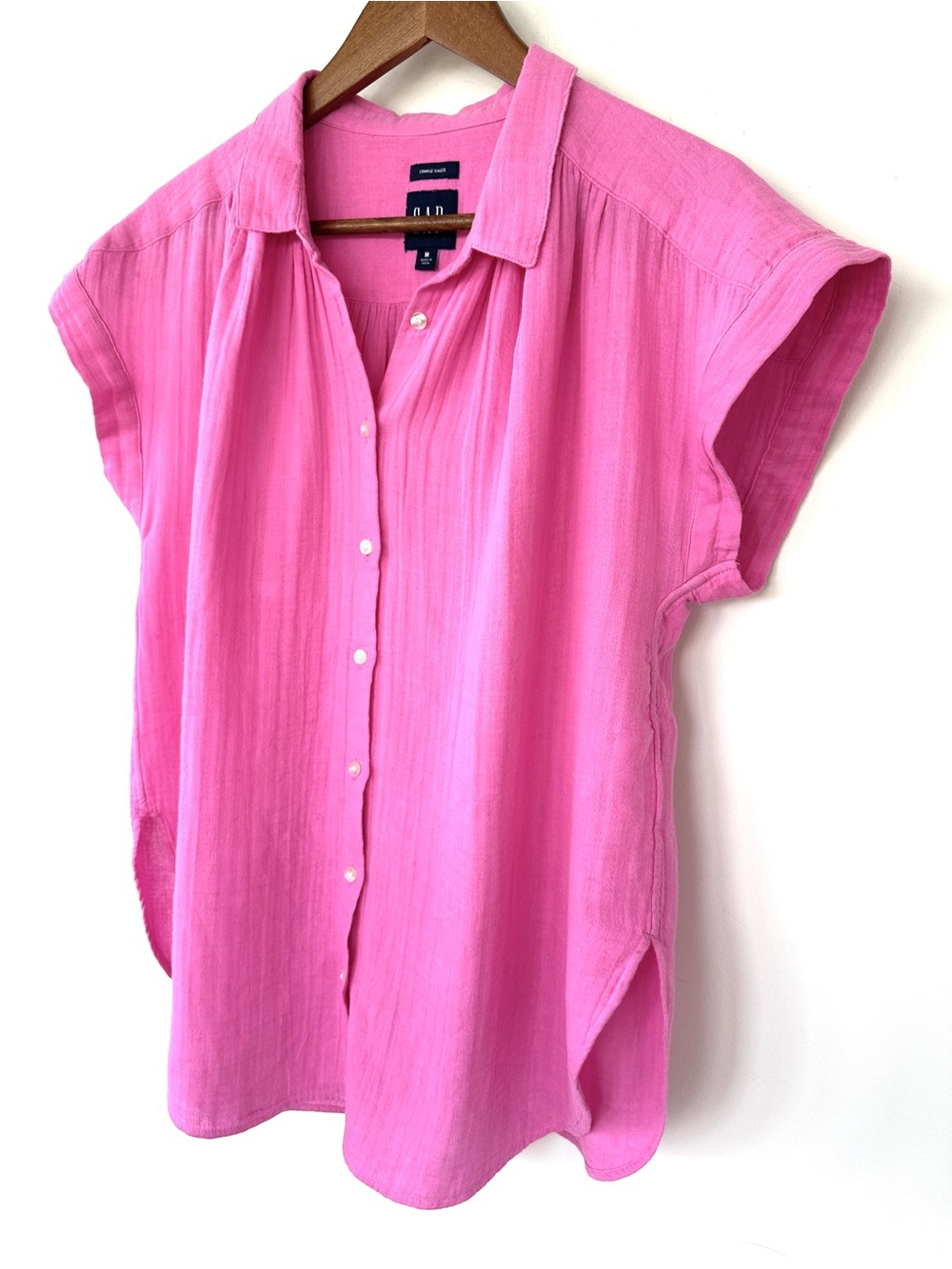 Gap Pink Short-Sleeve Button-Front Blouse, Oversized Fit, Crinkle Gauze Cotton - Picture 2 of 8